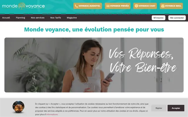 Capture de l’accueil de Monde Voyance. Rien n’y a été recadré ni surligné.